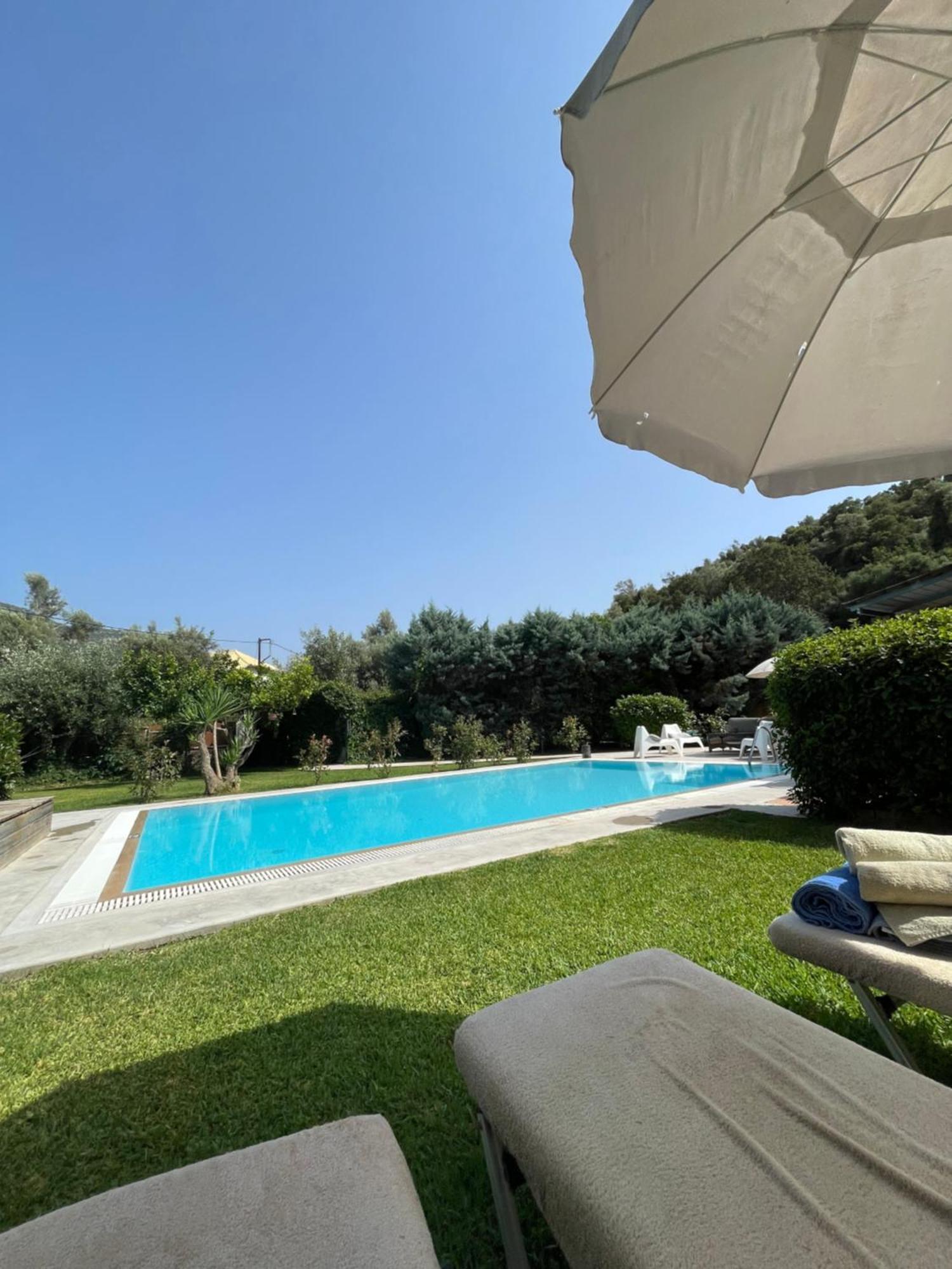 Gialos Villas 1-2 With A Private Pool Mikros Gialos Exteriér fotografie